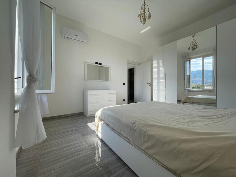 Ferienwohnung Winter Vado Ligure Exterior foto